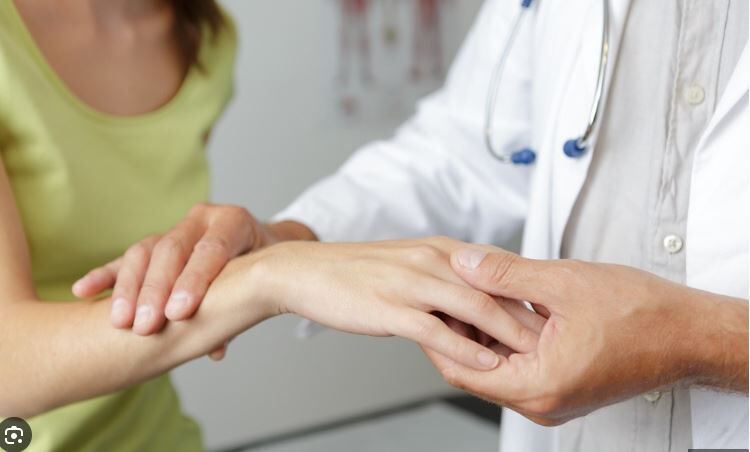 dont-ignore-joint-pain-a-real-story-of-rheumatoid-arthritis-by-dr-chetan-k-ganteppanavar-thumbnail
